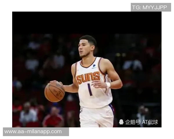 布克生涯30分以上比赛达到223场追平伯德距离前30仅差4场